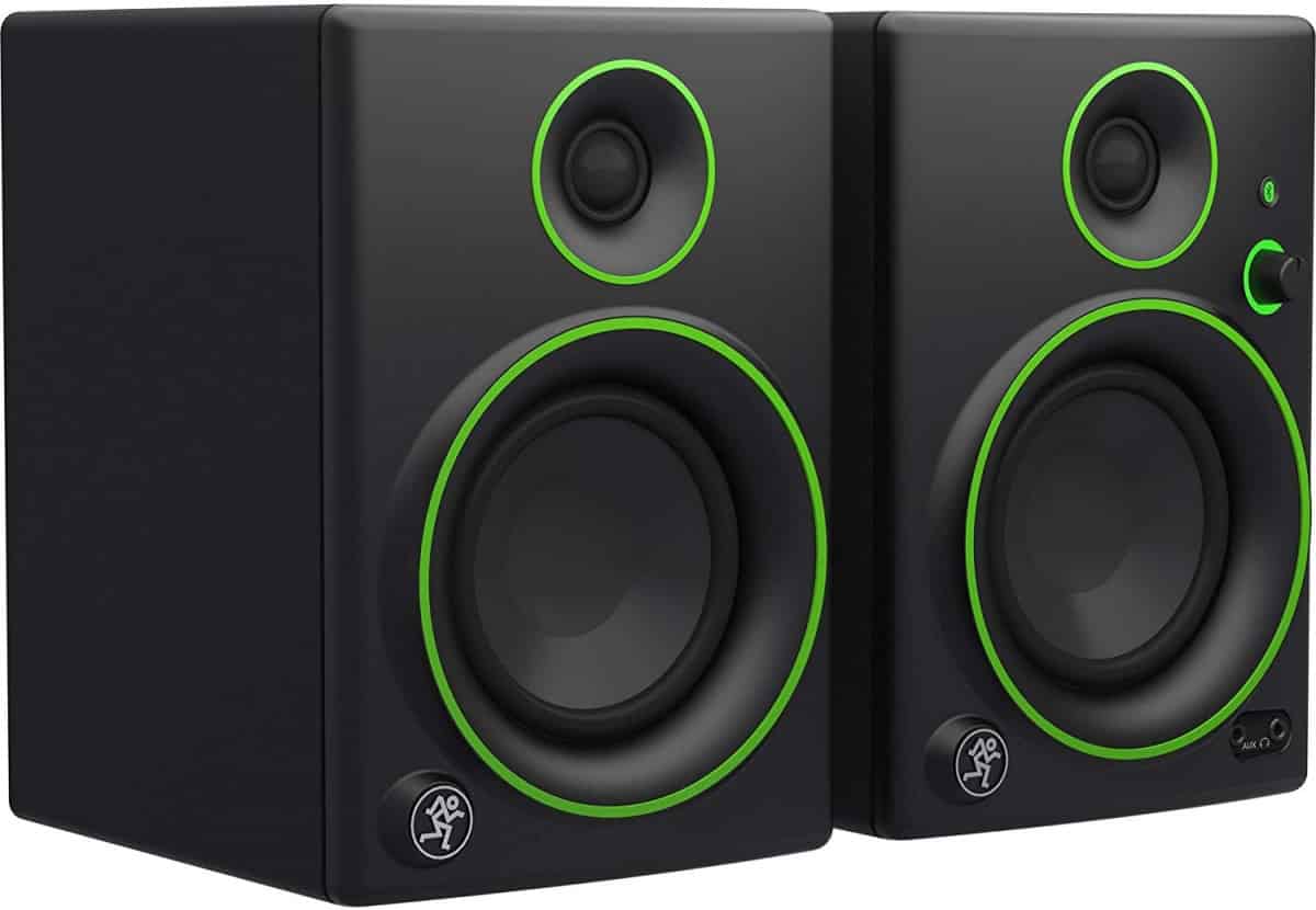 14 Best Powered Speakers for DJs (Guide & Reviews) GlobalDJsGuide