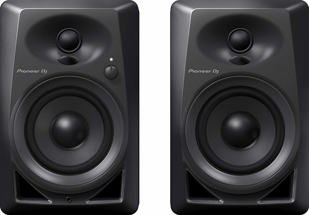 14 Best Powered Speakers for DJs (Guide & Reviews) GlobalDJsGuide