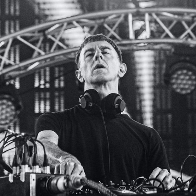 richie hawtin with aiaiai tma 2